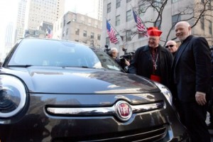 Subastan en NY auto papal para beneficencia