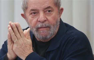Lula detenido por supuesta corrupción en Brasil   