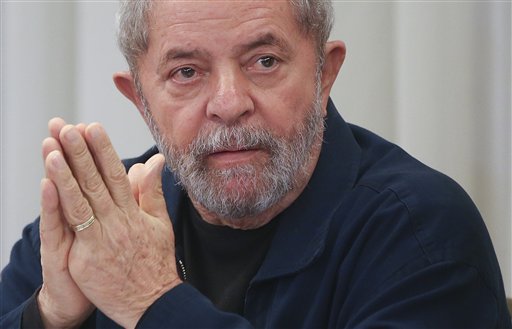 Lula detenido por supuesta corrupción en Brasil