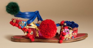 Dolce & Gabbana desata polémica en las redes con sus “sandalias de esclava”