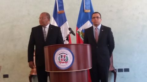 Ministro de Exteriores RD recibe nuevo canciller de Haití