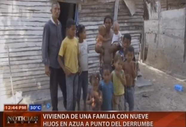 Vivienda de una familia con nueve hijos en Azua a punto del derrumbe