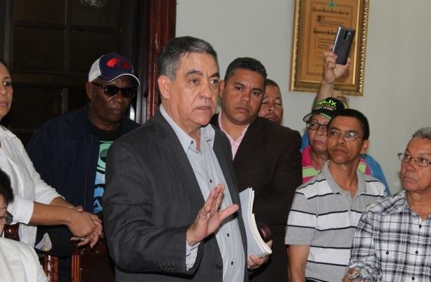 Consejo Regidores SFM suspende alcalde que fue enviado a juicio de fondo