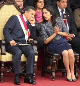 Presidente de Perú declarará en investigación a su esposa sobre lavado