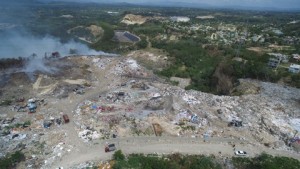 Industriales de Haina denuncian que humareda en vertedero afecta a trabajadores y empresas 