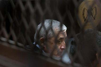 Expresidente Pérez Molina logra suspensión de audiencia por falta de abogados