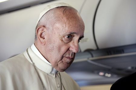 El Papa dice que su encuentro con Sanders no fue una intromisión política