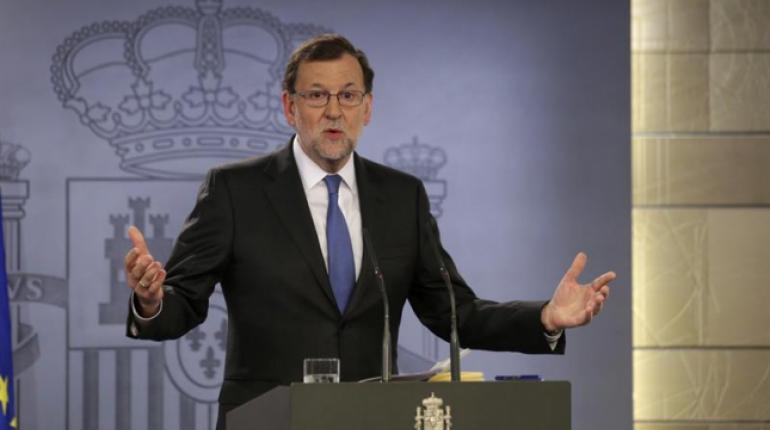 Presidente Rajoy se reúne con PSOE en busca de formar gobierno