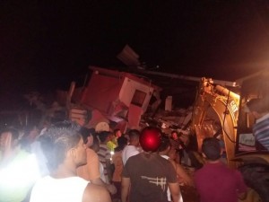 Aumentan a 41 los muertos en el terremoto en Ecuador