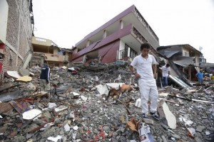 Reportan un dominicano entre víctimas de terremoto en Ecuador