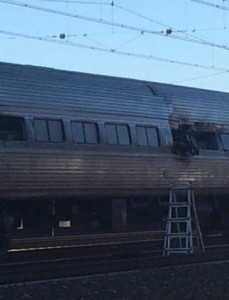 EEUU: al menos dos muertos por accidente de tren en Filadelfia