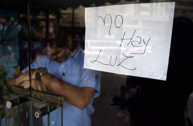 Venezolanos sufrirán cortes de electricidad durante 40 días por cuatro horas diarias