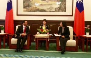 Canciller Navarro se reúne con nueva presidenta de Taiwán