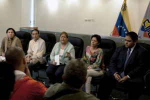 Venezuela: Arranca revisión de firmas por referendo revocatorio a Maduro