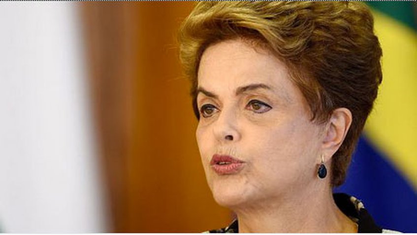 Dilma Rousseff dice que su impugnación es una farsa