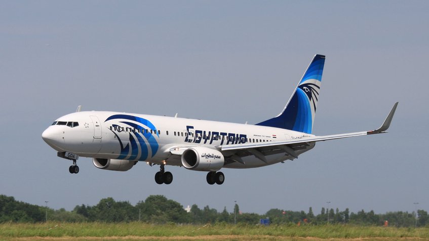 Avión de EgyptAir que volaba de París a El Cairo desaparece de los radares