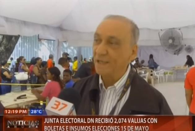 Junta Electoral DN recibe valijas con boletas e insumos elecciones 15 de mayo