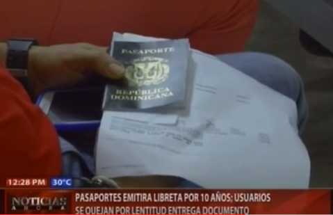 Pasaportes emitirá libreta por diez años; usuarios se quejan por lentitud entrega documento