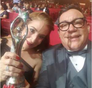 Ana Rossina Troncoso galardonada como Locutora del Año en Premios Soberano