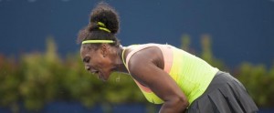 Serena Williams se intoxica tras ingerir comida de perros