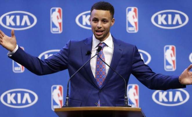 Siguen los cuestionamientos sobre Stephen Curry y su premio MVP