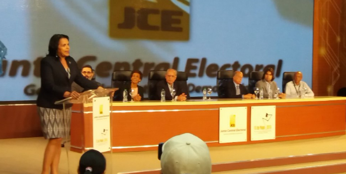 Minou Mirabal dice JCE esta parcializada con el candidato de Gobierno