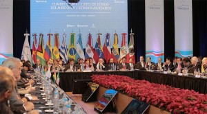 Argentina estudia aplicar cláusula democrática del Mercosur a Venezuela