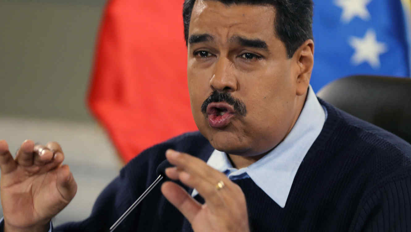 Maduro anuncia acción judicial contra directiva del Congreso