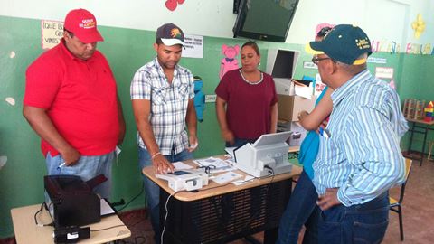 JCE prueba equipos electrónicos en Dajabón