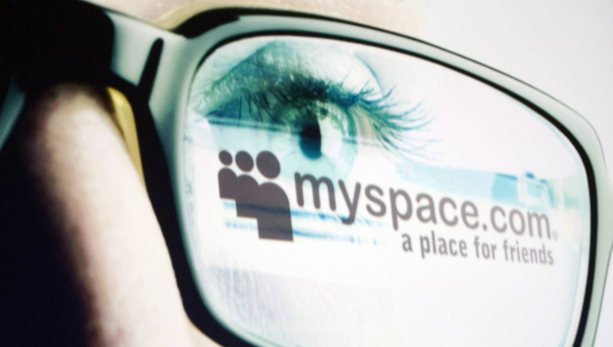 Un "hacker" roba y pone en venta 360 millones de cuentas de MySpace