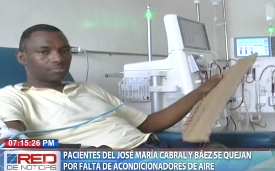 Pacientes del José María Cabral y Báez se quejan por falta de acondicionadores de aire