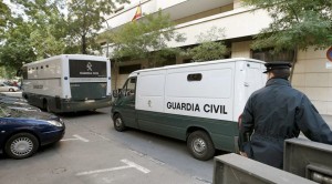 Adolescente brasileño descuartiza a su padre en España
