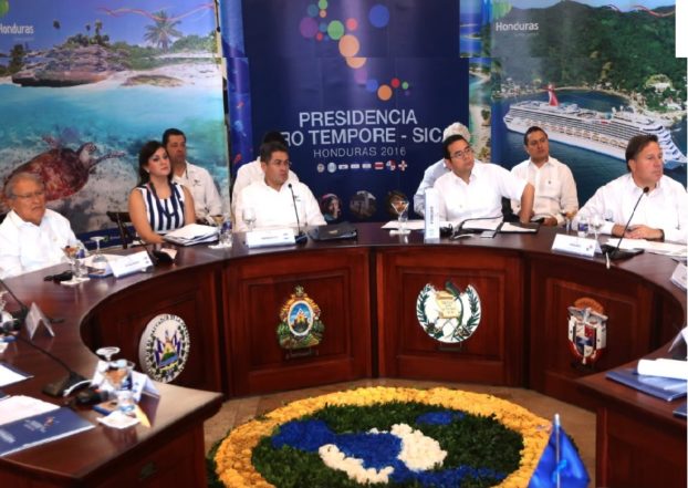 Costa Rica regresa al SICA tras cumbre en Honduras