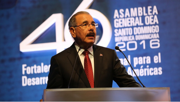 Danilo Medina: OEA debe pedir perdón a RD por legitimar invasión de 1965