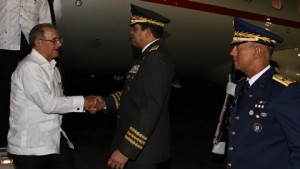Danilo Medina regresa al país tras inauguración ampliación Canal de Panamá