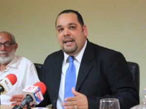 UTECO denuncia crisis presupuestaria; rector advierte subirán créditos