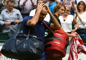 Federer cae en semifinales de Halle ante alemán Zverev