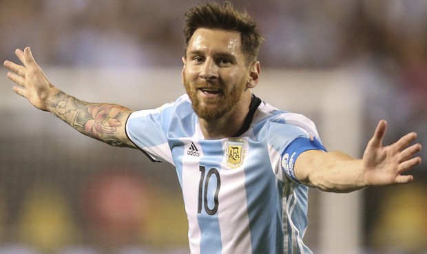 Messi llegó a 54 goles y es con Batistuta máximo goleador de Argentina