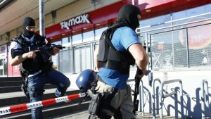 Policía mata a atacante de cine en Alemania