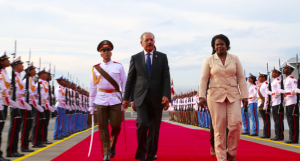 Presidente Medina llega a Cuba para participar en VII Cumbre AEC