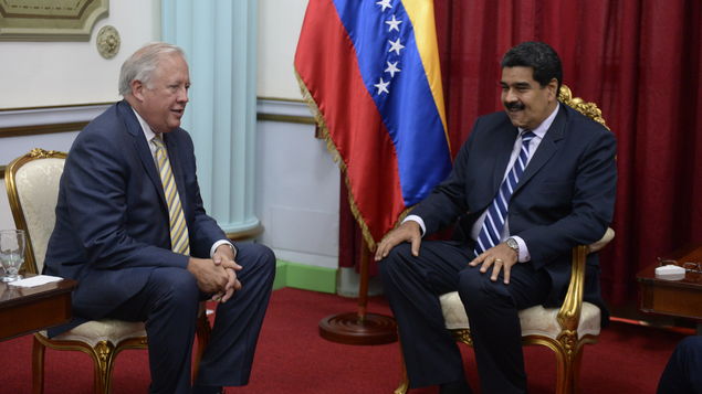 Presidente Nicolás Maduro se reúne con Shannon