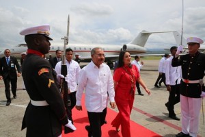 Presidente Medina llega a Panamá para inauguración ampliación del Canal