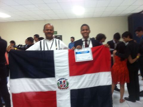 Estudiante SC gana mención de honor en Olimpiada Centroamericana y del Caribe de Física