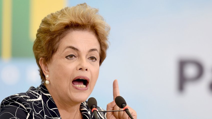 Abogado de Rousseff presenta su defensa e insiste en la tesis del "golpe"