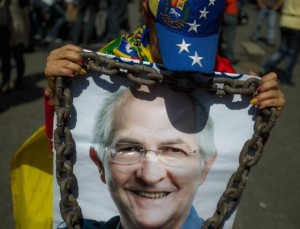 Alcalde de Caracas orienta sobre pasos para referendo revocatorio