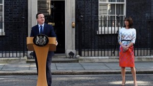 Primer ministro británico, David Cameron renuncia tras derrota