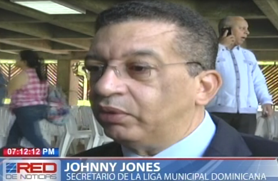 Johnny Jones: el manejo de forma secreta de los presupuestos municipales es cosa del pasado