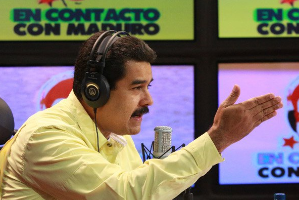 Maduro pide ampliar esfuerzos para contar la "verdad de Venezuela" en los medios