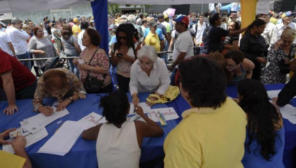 Argentina, Chile y Uruguay celebran validación de firmas en Venezuela