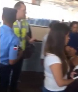 Empleados de aerolínea y aeropuerto se negaron a llamar 911 para ayudar señora